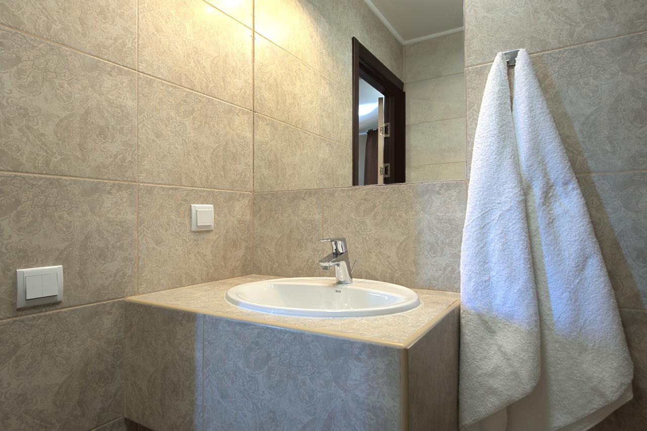 Advenus Hotel Lwów Zewnętrze zdjęcie